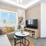 Apartment Velvet Rhodes City