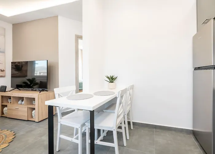 Velvet * Rhodes City